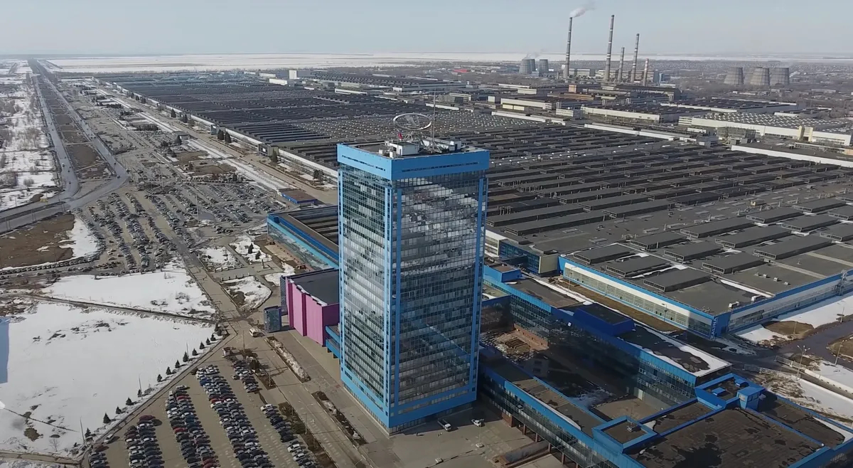 Территория завода Автоваз в Тольятти. Фото: скрин <a href="https://www.youtube.com/watch?v=w816tpX3ZWg">видео</a>