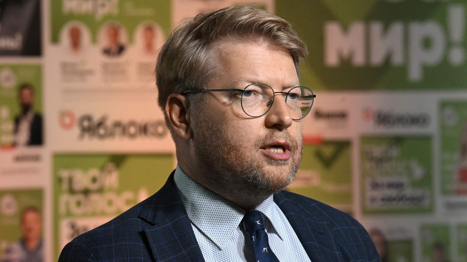 Председатель «Яблока» Николай Рыбаков на брифинге в центральном офисе партии, Москва, 10 сентября 2023 года. Фото: Дмитрий Лебедев / Коммерсантъ / Sipa USA / Vida Press