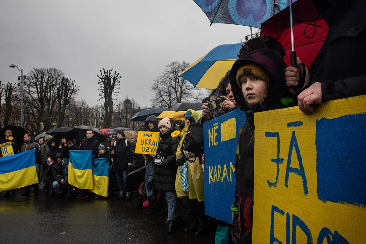 Митинг в поддержку Украины, Рига, 24 февраля 2024 года. Фото: Влад Докшин / «Новая Газета Европа»