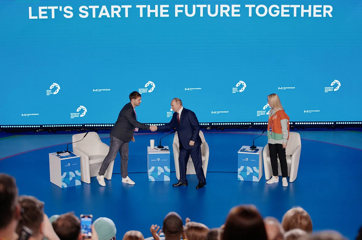 Встреча Путина с участниками ВФМ 2024 , 6 марта 2024. Фото: <a data-sk="tooltip_parent" data-stringify-link="http://fest2024.ru" href="http://fest2024.ru/" rel="noopener noreferrer" target="_blank">fest2024.ru</a>