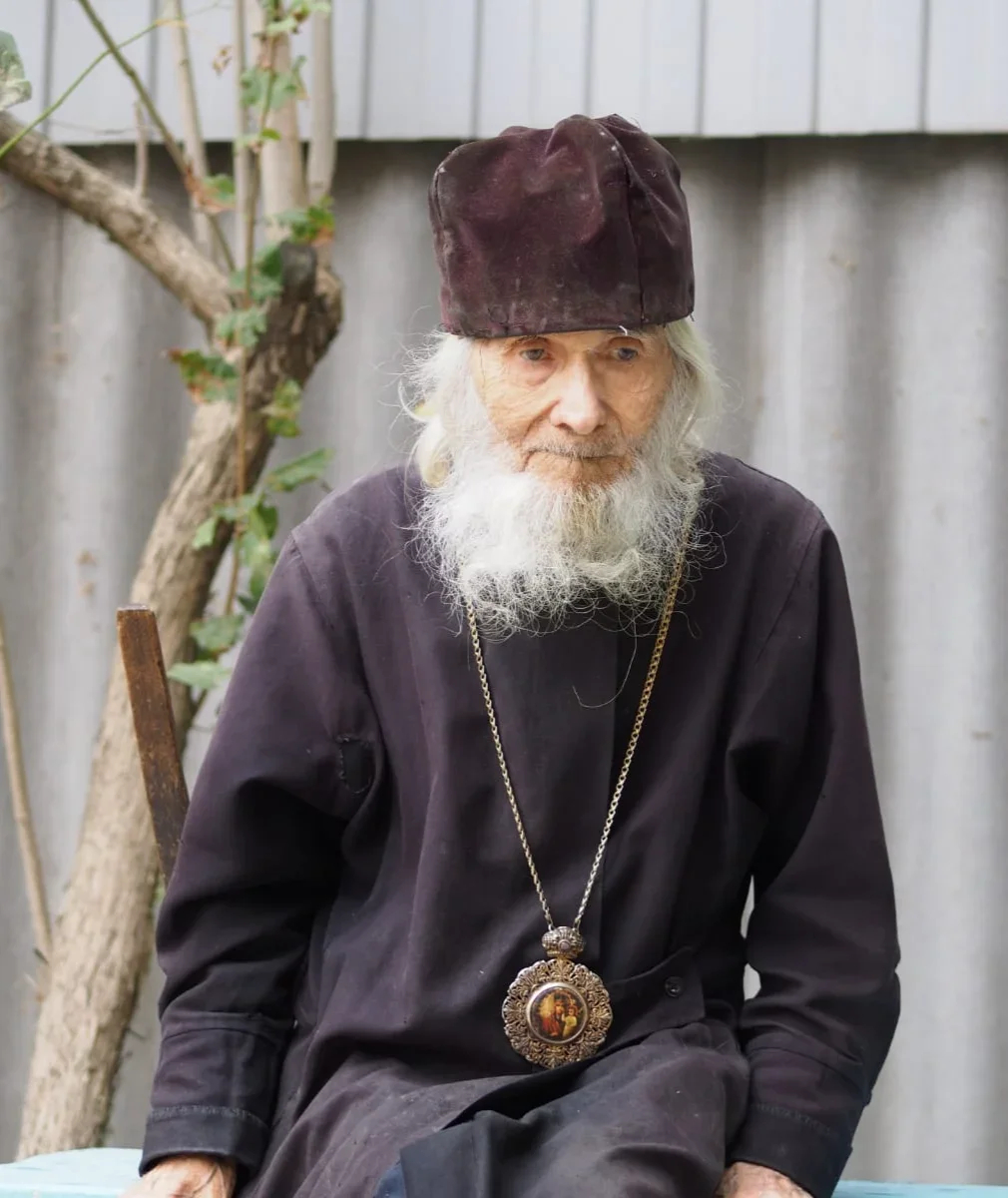 Archbishop Viktor Pivovarov
