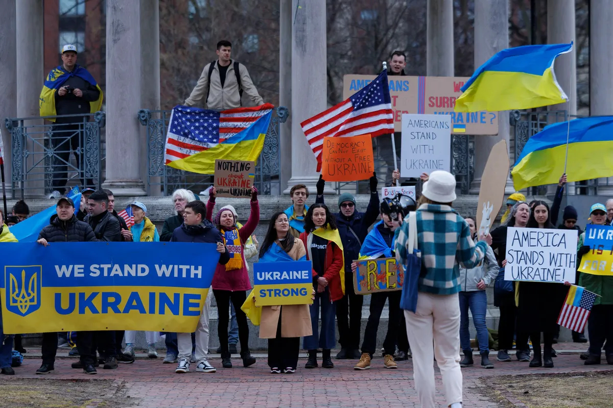 A rally in support of Ukraine and Ukrainian President Volodymyr Zelensky in Boston, 1 March 2025. Photo: EPA-EFE / CJ GUNTHER