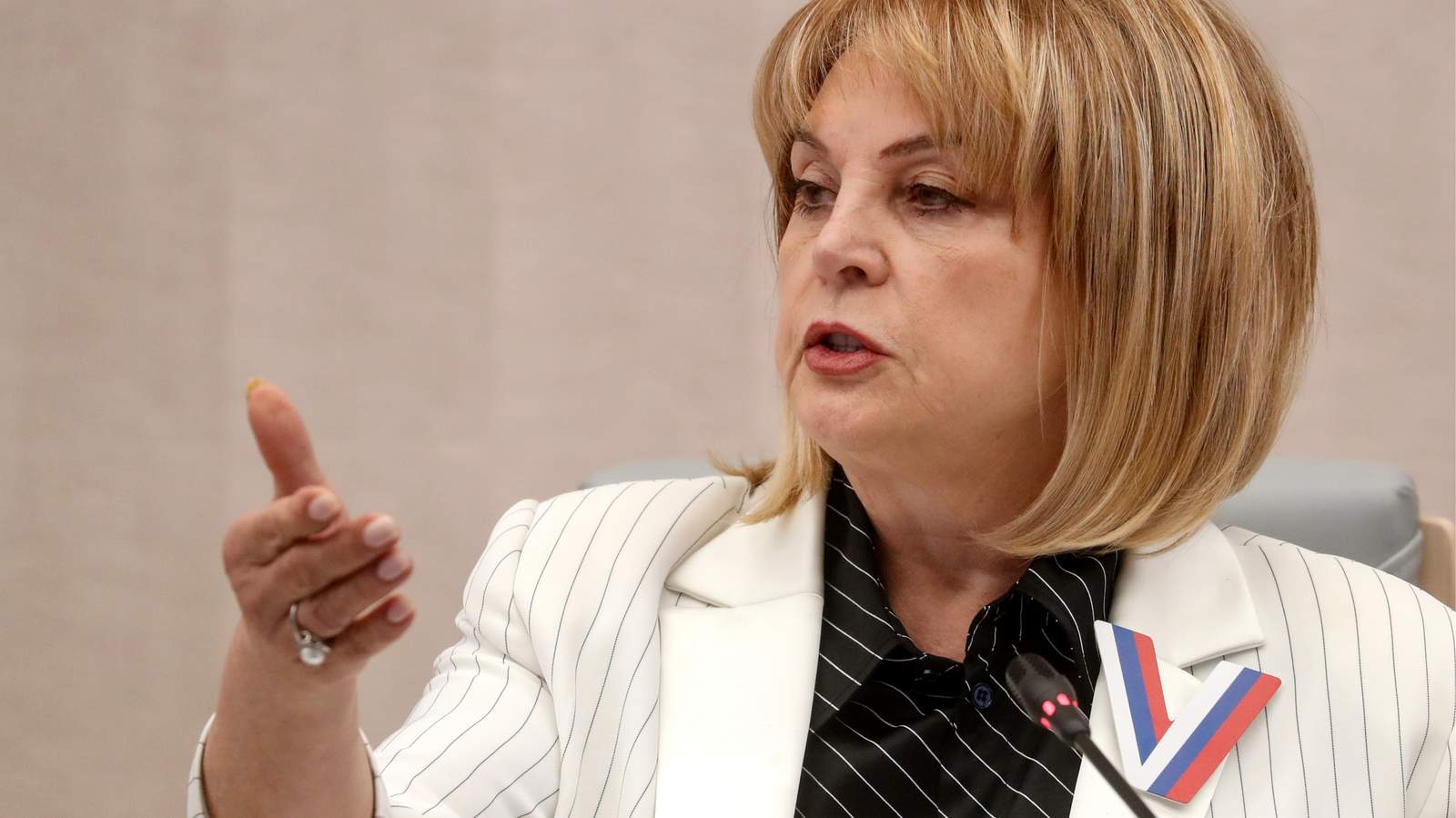 The head of Russia's Central Electoral Commission Ella Pamfilova gives a briefing in Moscow, 18 March 2024. Photo:  EPA / MAXIM SHIPENKOV