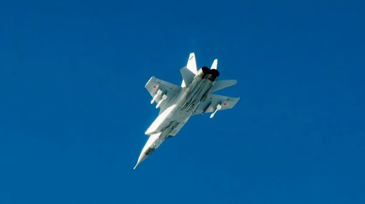 Российские МиГ-31 вторглись в небо Эстонии. На войне с Украиной их используют для пусков ракет «Кинжал»