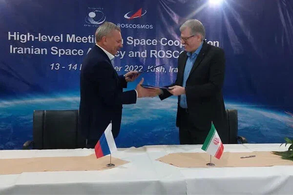 Yury Borisov and Hassan Salarieh. Photo: <a href="https://www.mehrnews.com/news/5656577/%25D8%25A7%25DB%258C%25D8%25B1%25D8%25A7%25D9%2586-%25D9%2588-%25D8%25B1%25D9%2588%25D8%25B3%25DB%258C%25D9%2587-%25D8%25AF%25D8%25B1-%25D8%25AD%25D9%2588%25D8%25B2%25D9%2587-%25D9%2581%25D8%25B6%25D8%25A7%25DB%258C%25DB%258C-%25D8%25B3%25D9%2586%25D8%25AF-%25D9%2587%25D9%2585%25DA%25A9%25D8%25A7%25D8%25B1%25DB%258C-%25D8%25A7%25D9%2585%25D8%25B6%25D8%25A7-%25DA%25A9%25D8%25B1%25D8%25AF%25D9%2586%25D8%25AF" rel="noopener noreferrer" title="https://www.mehrnews.com/news/5656577/%25D8%25A7%25DB%258C%25D8%25B1%25D8%25A7%25D9%2586-%25D9%2588-%25D8%25B1%25D9%2588%25D8%25B3%25DB%258C%25D9%2587-%25D8%25AF%25D8%25B1-%25D8%25AD%25D9%2588%25D8%25B2%25D9%2587-%25D9%2581%25D8%25B6%25D8%25A7%25DB%258C%25DB%258C-%25D8%25B3%25D9%2586%25D8%25AF-%25D9%2587%25D9%2585%25DA%25A9%25D8%25A7%25D8%25B1%25DB%258C-%25D8%25A7%25D9%2585%25D8%25B6%25D8%25A7-%25DA%25A9%25D8%25B1%25D8%25AF%25D9%2586%25D8%25AF">MehrNews</a>