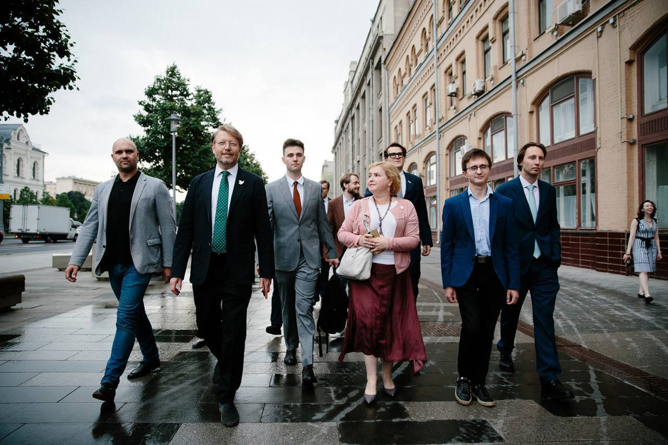 Yabloko chairman Nikolay Rybakov with fellow party members. Photo: Telegram / Nikolay Rybakov