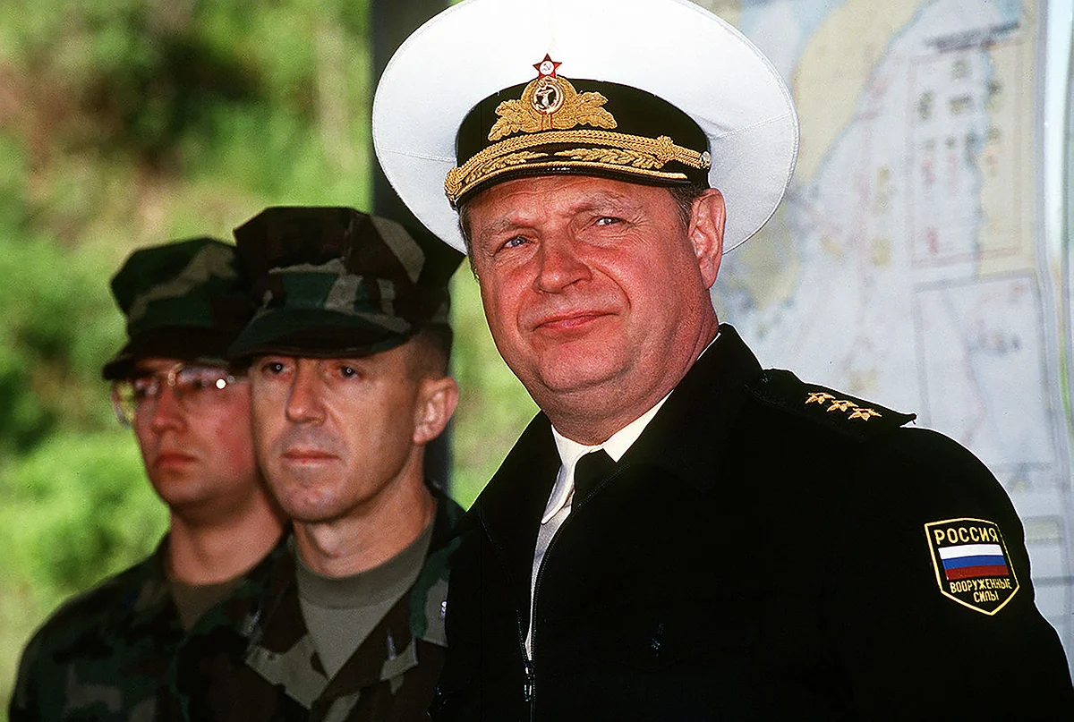 Командующий Черноморским флотом ВМФ России (1991—1992) адмирал Касатонов Игорь Владимирович. Фото: Charles W. Alley (Public Domain) / wikimedia.org