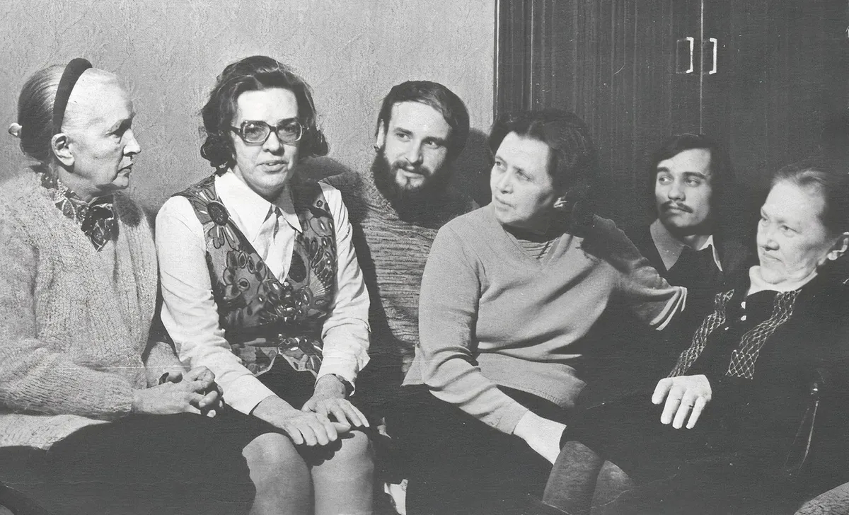 Людмила Алексеева (вторая слева), 70-е годы, Москва. Фото: <a href="https://mhg.ru/">Московская Хельсинская Группа</a>