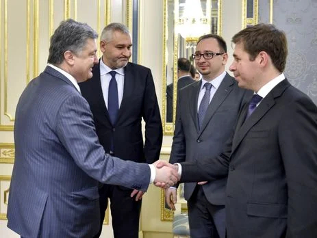 (Слева направо) Петр Порошенко, Марк Фейгин, Николай Полозов и Илья Новиков во время встречи в Киеве. Фото: Facebook