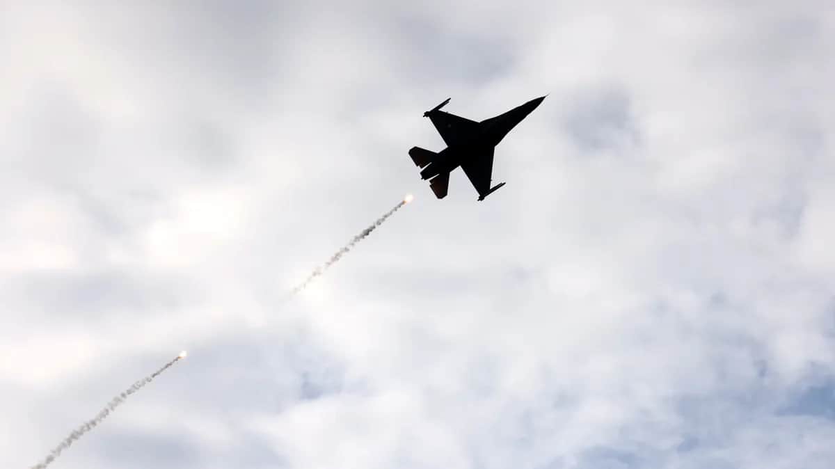 Истребитель F-16. Фото: EPA-EFE / ACHILLEAS CHIRAS