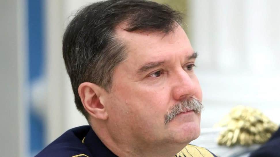 Бывшего главу Росавиации Александра Нерадько и его бывшего подчиненного Константина Махова задержали по делу о мошенничестве