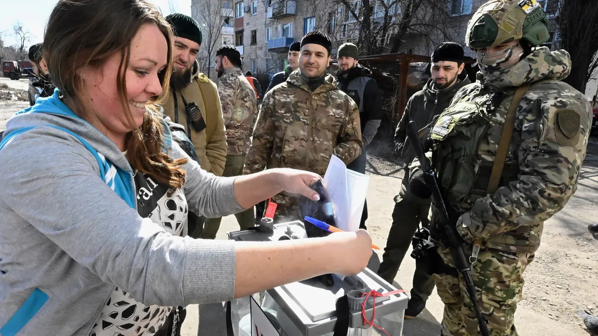Голоса под дулами автоматов