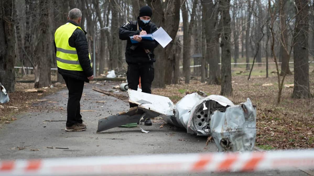 Fragments of a Kh-101 missile. Photo: Danylo Antoniuk / Anadolu / Vida Press