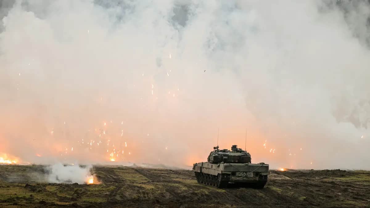 &nbsp;Боевой танк «Леопард 2 А6». Фото: EPA-EFE/FRIEDEMANN VOGEL