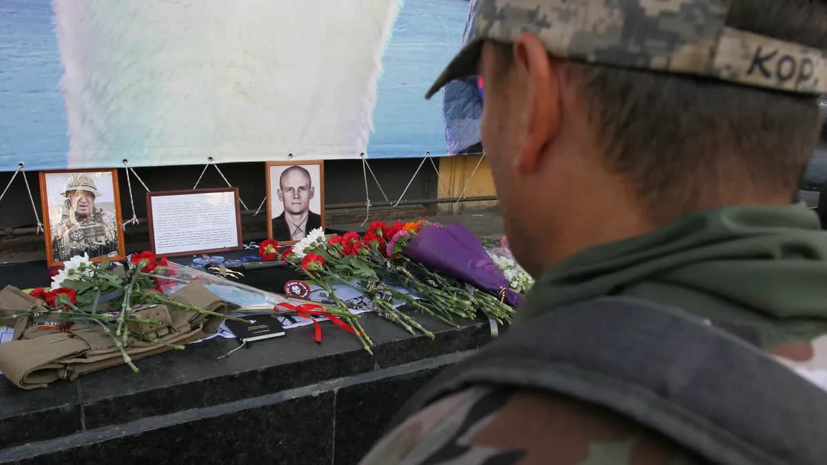 Мемориал Евгению Пригожину и Дмитрию Уткину. Фото: Владимир Александров / Anadolu Agency / Getty Images