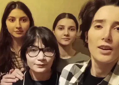 Хадижат Хизриева, Патимат Хизриева, Аминат Газимагомедова и Патимат Магомедова. Скриншот 