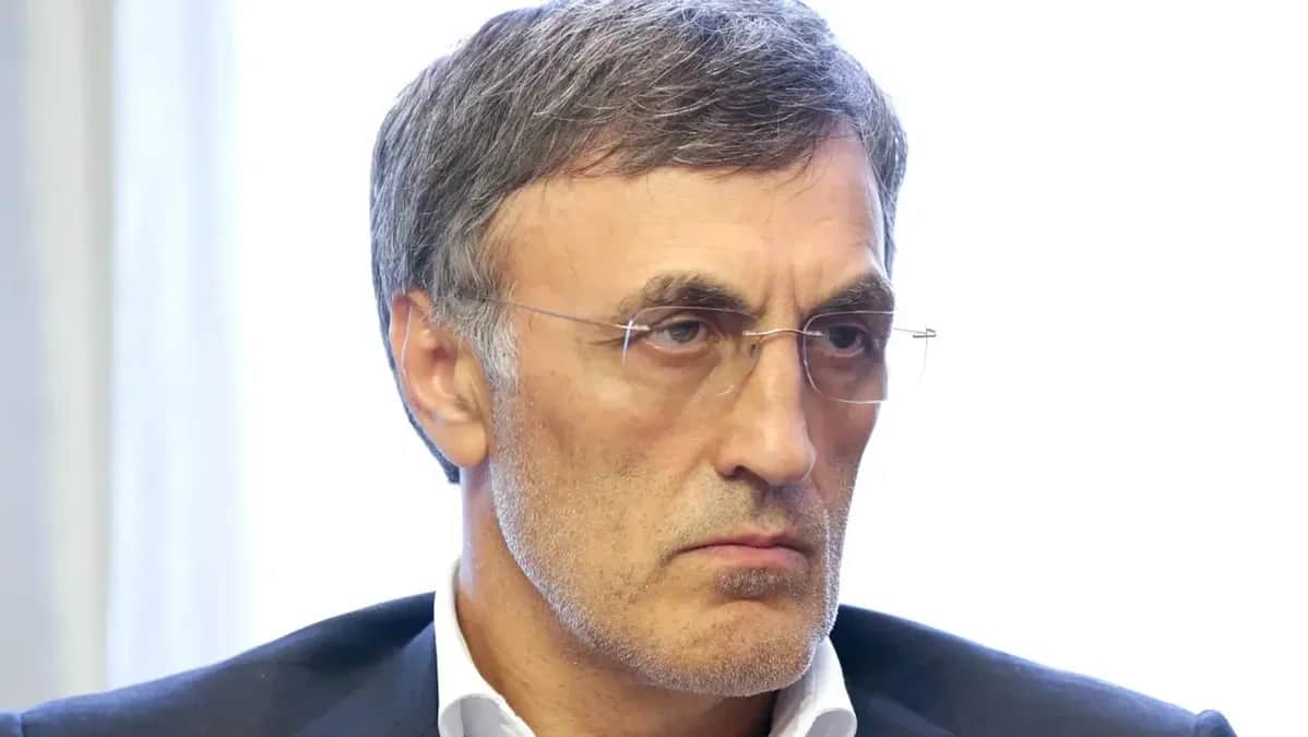 A people’s renegade: the story of a Russian MP turned defector