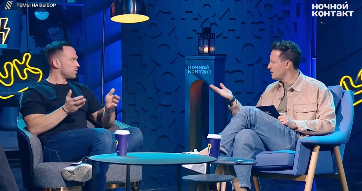 Alexey Stolyarov (left) during an interview. A screenshot from a <a href="https://vk.com/wall-159848117_460642" rel="noopener noreferrer" title="https://vk.com/wall-159848117_460642">video</a>