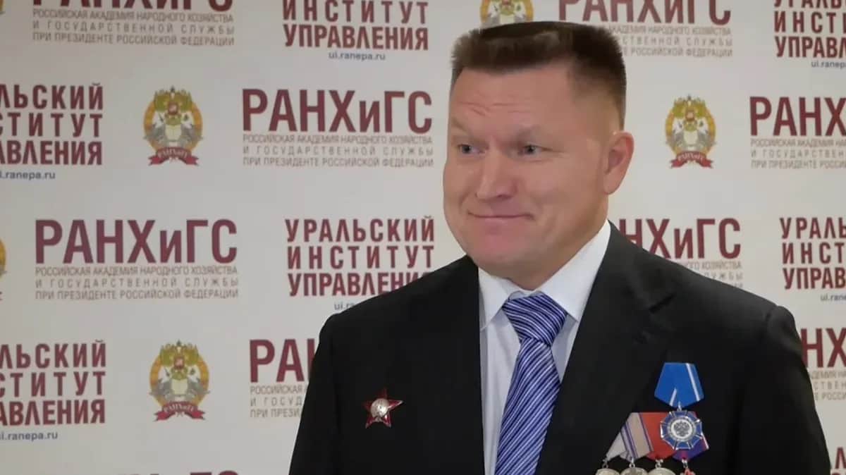 Бывший руководитель «Юнармии» и председатель отделения Союза десантников в Екатеринбурге Евгений Тетерин. Скриншот: УИУ РАНХиГС Official / Youtube