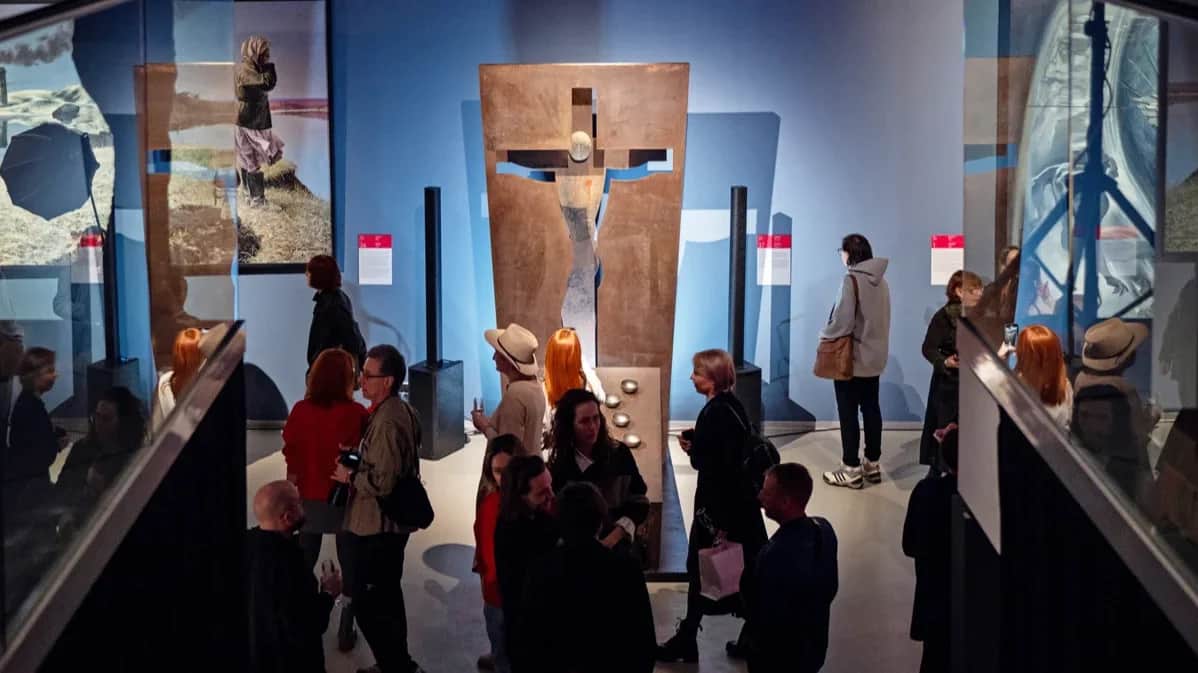 Visitors attend the opening of the 2025 Erarta Prize exhibition at the Erarta Museum of Contemporary Art, St. Petersburg, 6 February 2025. Photo: Alexei Smagin / Kommersant / Sipa USA / Vida Press