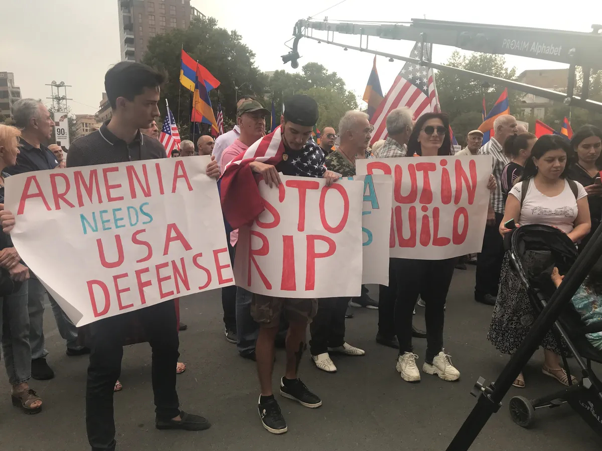 Митинг в Ереване. Фото: Ирина Купряхина, специально для «Новой газеты. Европа»