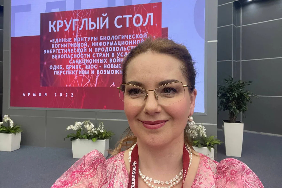 Ольга Будина на форуме «Армия 2022». Фото: <a data-sk="tooltip_parent" data-stringify-link="https://t.me/olga_budina/4586" href="https://t.me/olga_budina/4586" rel="noopener noreferrer" target="_blank">Telegram</a>