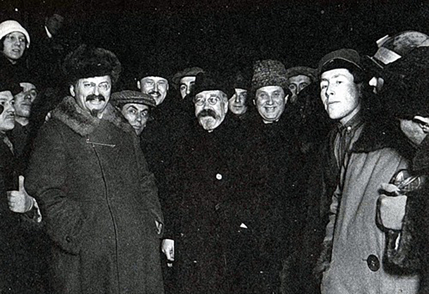 Л.Д. Троцкий, Л.Б. Каменев и Г.Е. Зиновьев в середине 1920 годов. Фото: Wikimedia