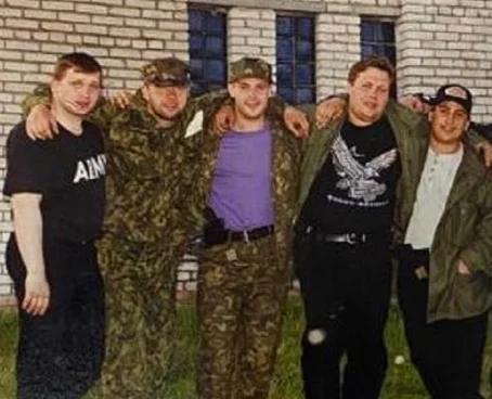 Дмитрий Скворцов второй справа. Фото: <a href="https://vk.com/search?c%5Bq%5D=дмитрий%20скворцов%20мвд&amp;c%5Bsection%5D=auto">ВКонтакте</a>