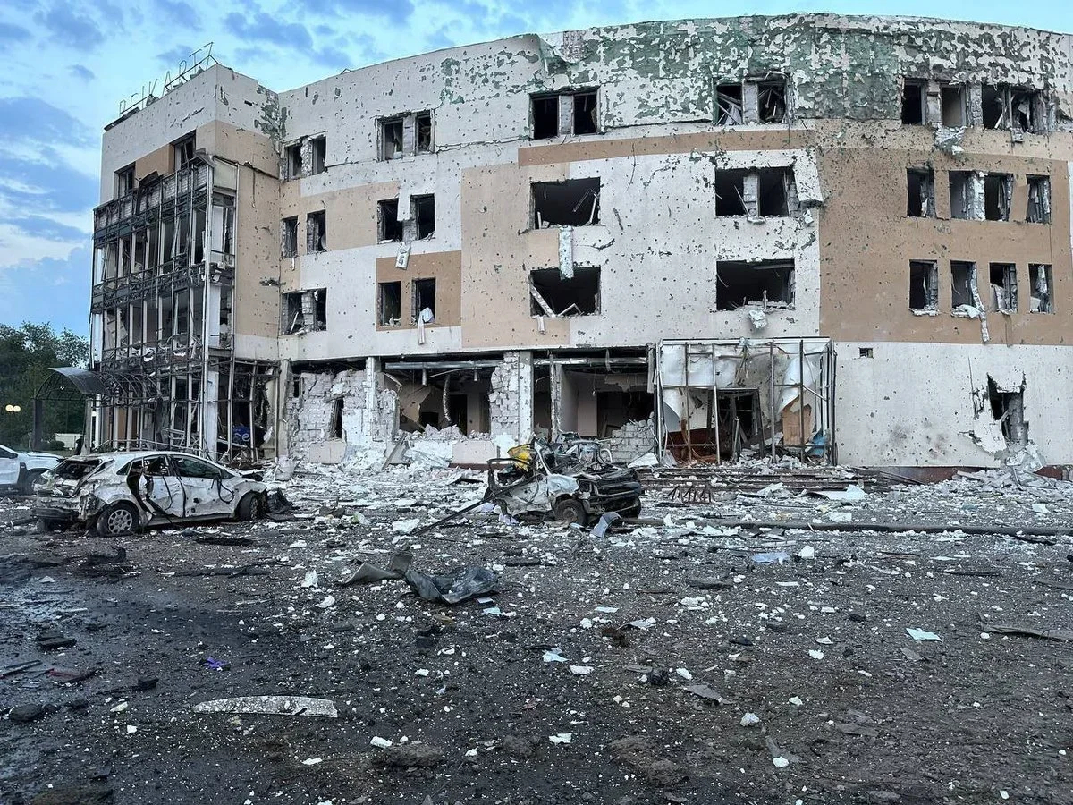 The aftermath of the Russian attack on Zaporizhzhia. Photo: the Ukrainian Defence Ministry