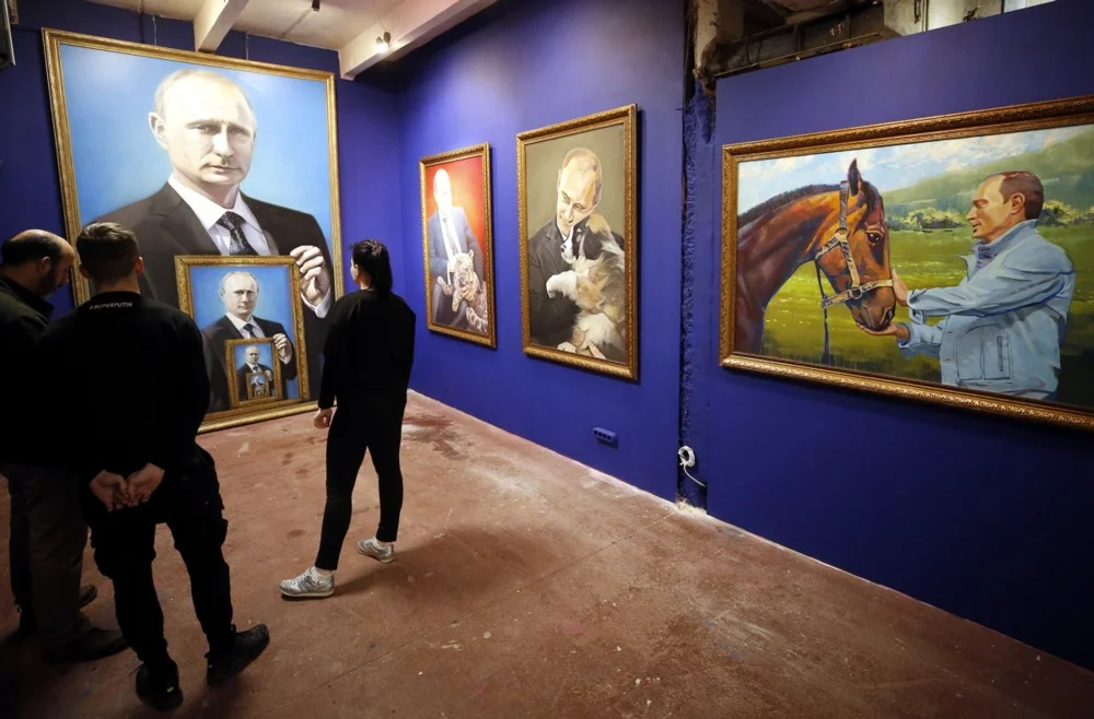 The SUPERPUTIN exhibition at the Ultra Modern Art Museum (UMAM) in Moscow, Russia, December 2017. Photo: EPA-EFE/MAXIM SHIPENKOV