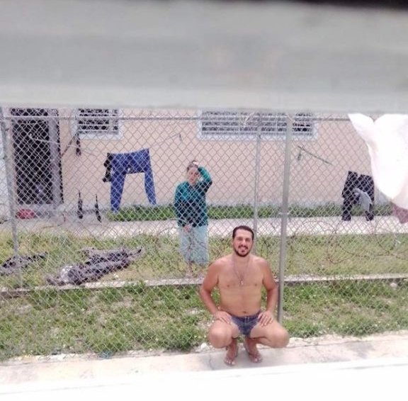 Мамука Тадиашвили с женой в иммиграционной тюрьме на Багамах