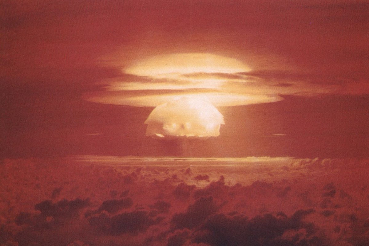 Облако, образовавшееся после взрыва «Касл Браво», 1 марта 1954 года. Фото: United States Department of Energy / Fastfission~commonswiki / Wikimedia