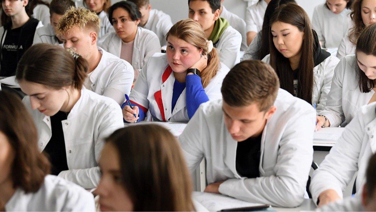 «Теперь самые сильные ребята думают, а нужно ли им вообще это образование»