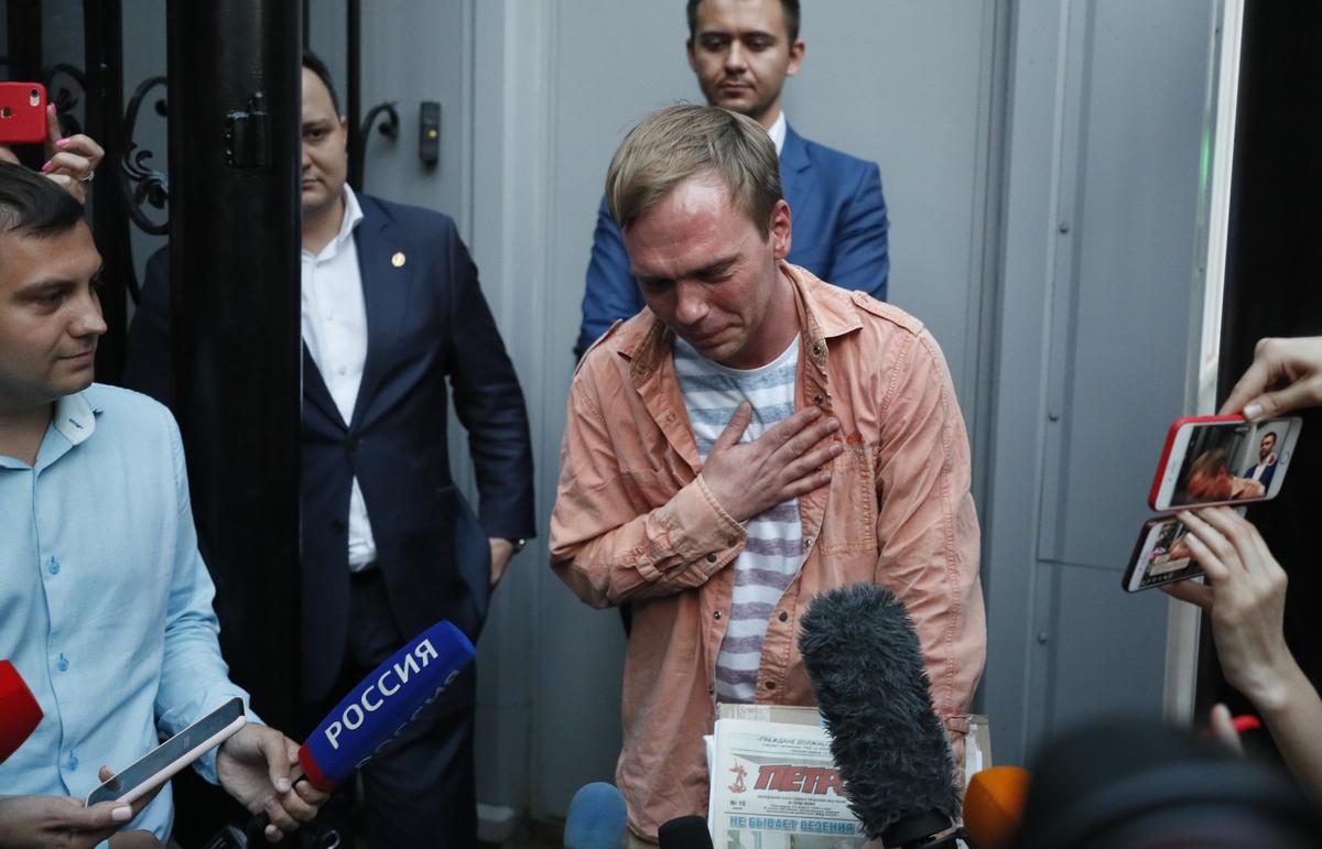 Meduza journalist Ivan Golunov leaves the Interior Ministry in Moscow after a case against him for attempted drug dealing collapses due to a lack of evidence, 11 June 2019. Photo: EPA/SERGEI ILNITSKY