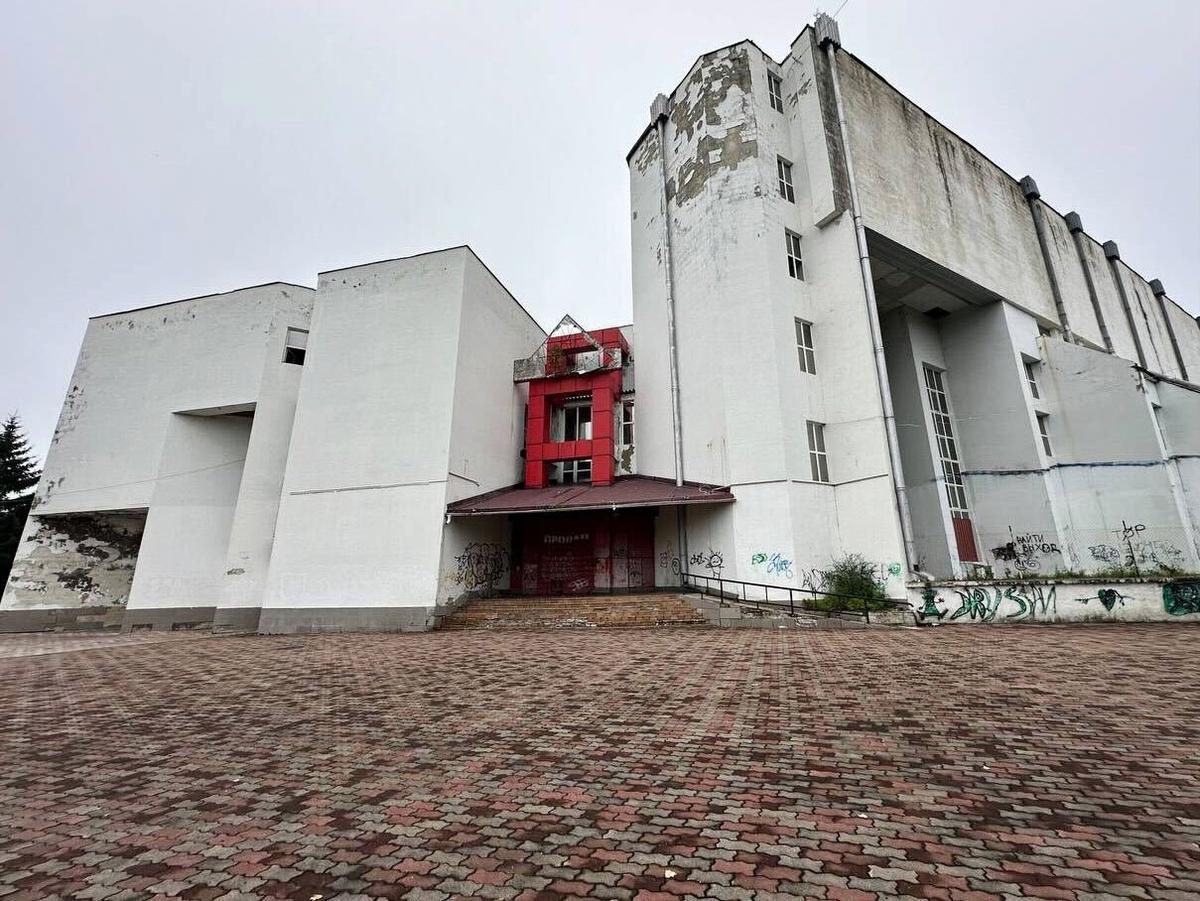 Филармония в Биробиджане, где работал Павел Кушнир. Фото: Курганская филармония / VK