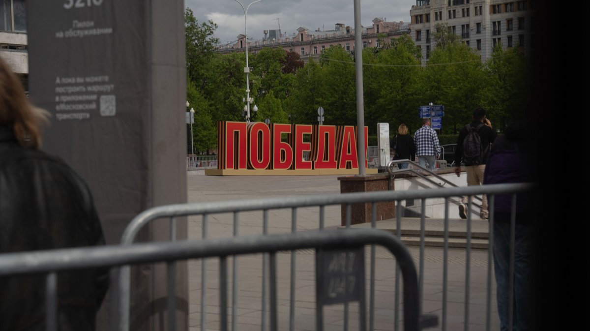 «Новая-Европа» изучила агитацию и плакаты в Москве, посвященные 9 мая