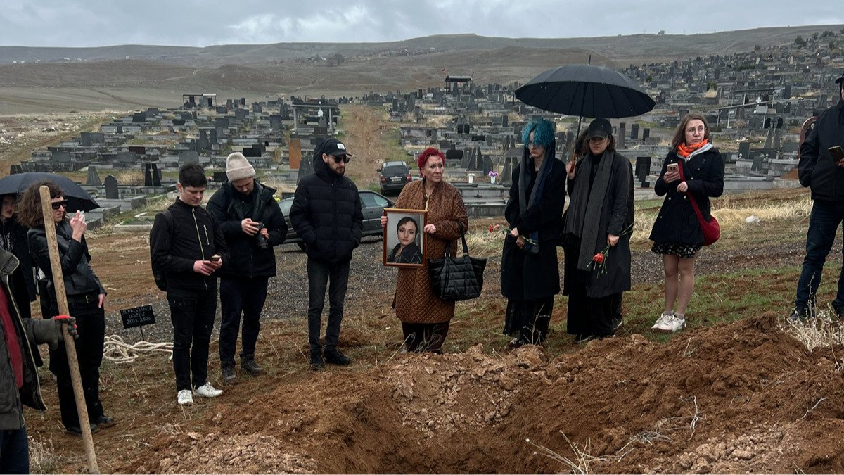 В Ереване похоронили чеченку Айшат Баймурадову