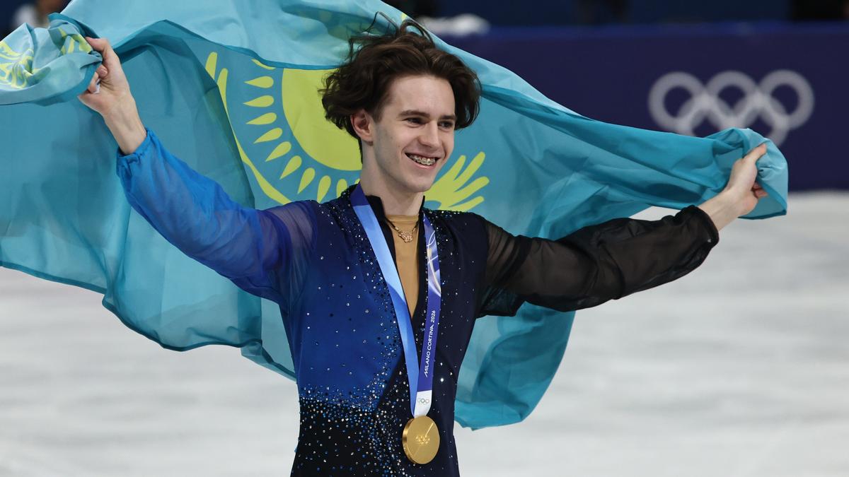 Олимпийским чемпионом по фигурному катанию стал казахстанский спортсмен Михаил Шайдоров. Фаворит гонки — Илья Малинин — пришел восьмым