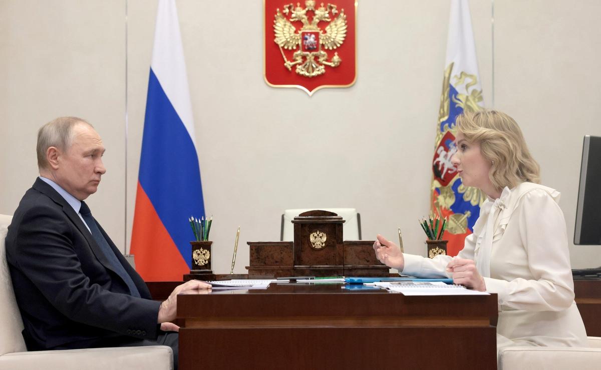 Владимир Путин и Мария Львова-Белова. Фото: Сайт Президента России