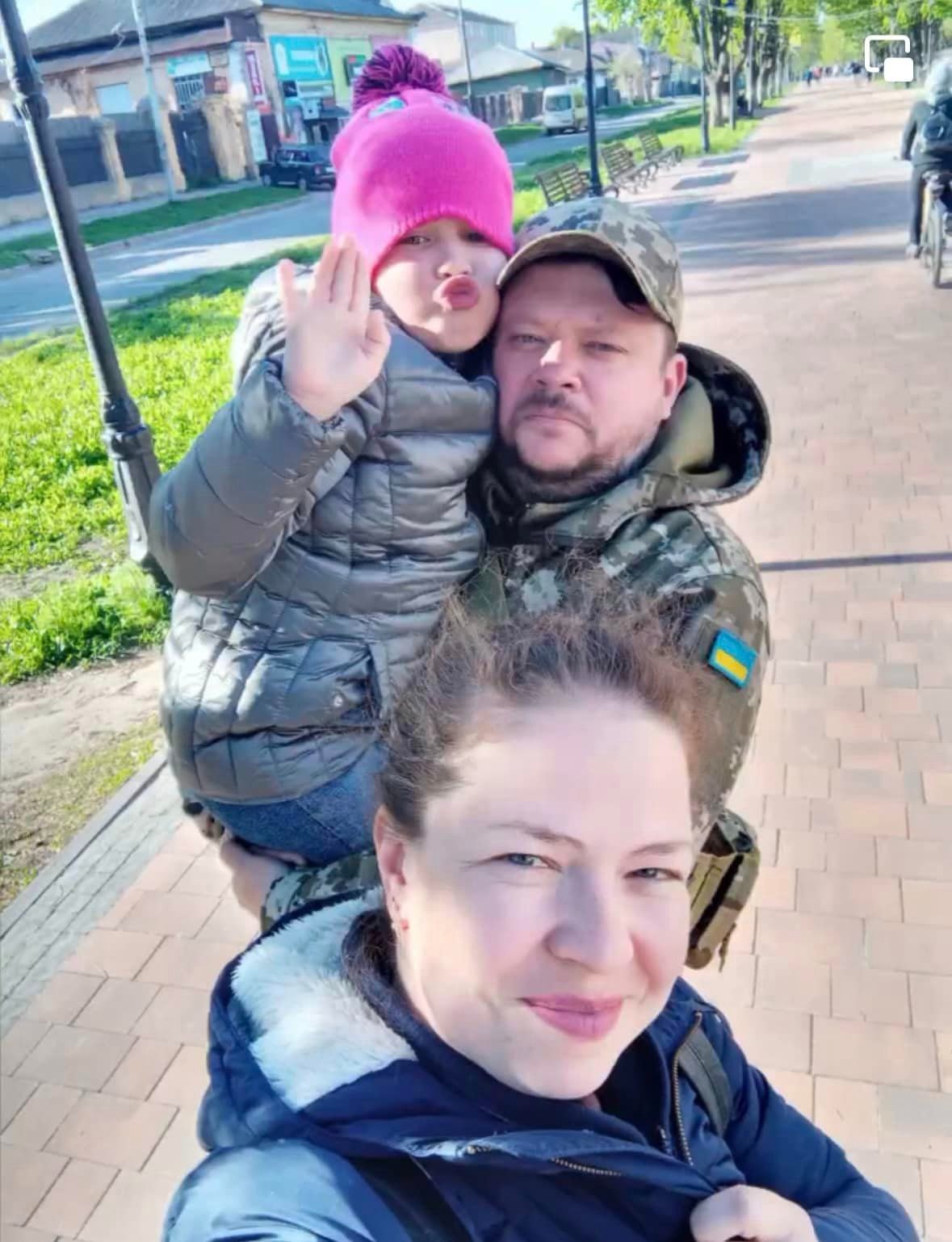 Семья Голинских. Фото: Facebook / Kateryna Farafonova