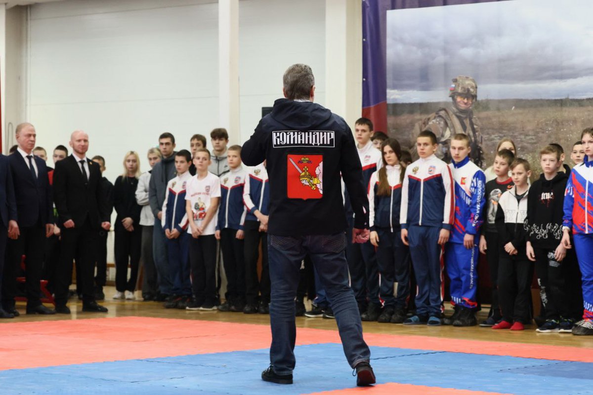 Георгий Филимонов на открытии чемпионата Северо-Западного федерального округа России по кикбоксингу, 1 марта 2025 года. Фото: телеграм-канал губернатора Вологодской области