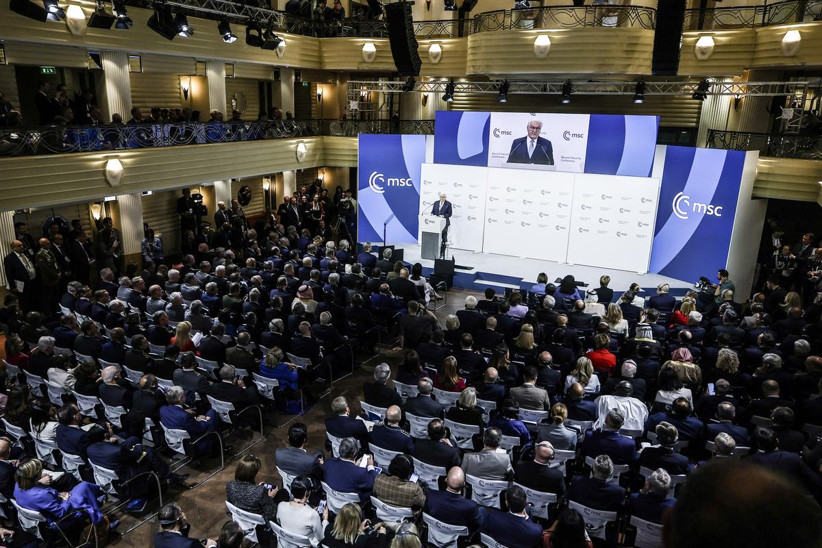 Выступление президента Германии Франка-Вальтера Штайнмайера на 61-й Мюнхенской конференции по безопасности. Фото: Ronald Wittek / EPA-EFE