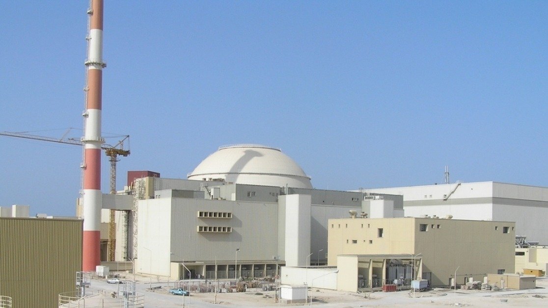 Работы на АЭС «Бушер» в Иране приостановлены, заявили в «Росатоме»