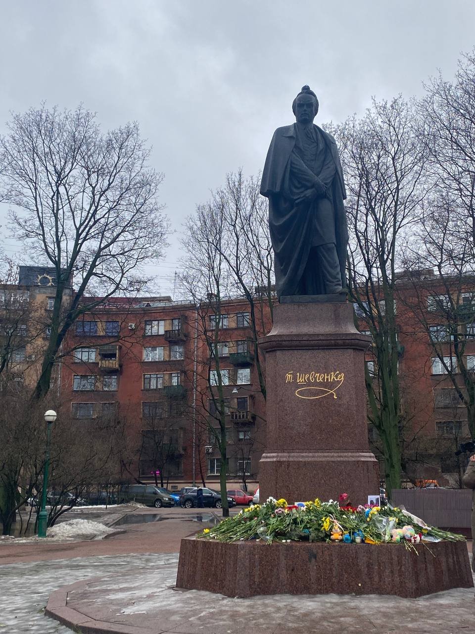 Памятник Тарасу Шевченко в Санкт-Петербурге. Фото: Telegram