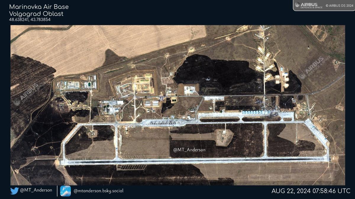 Следы атаки дронов на авиабазу Мариновка, 22 августа 2024 года. Фото: MT Anderson / X (Twitter)