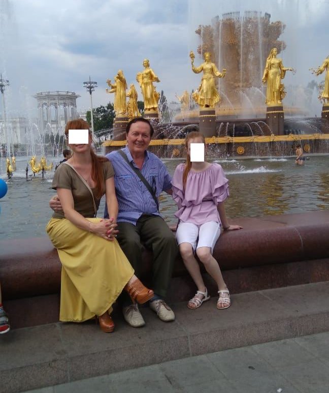 Михаил Жуков с бывшей женой Валентиной Гусевой и падчерицей Аллой, 2019 год. Фото предоставлено Александром Жуковым