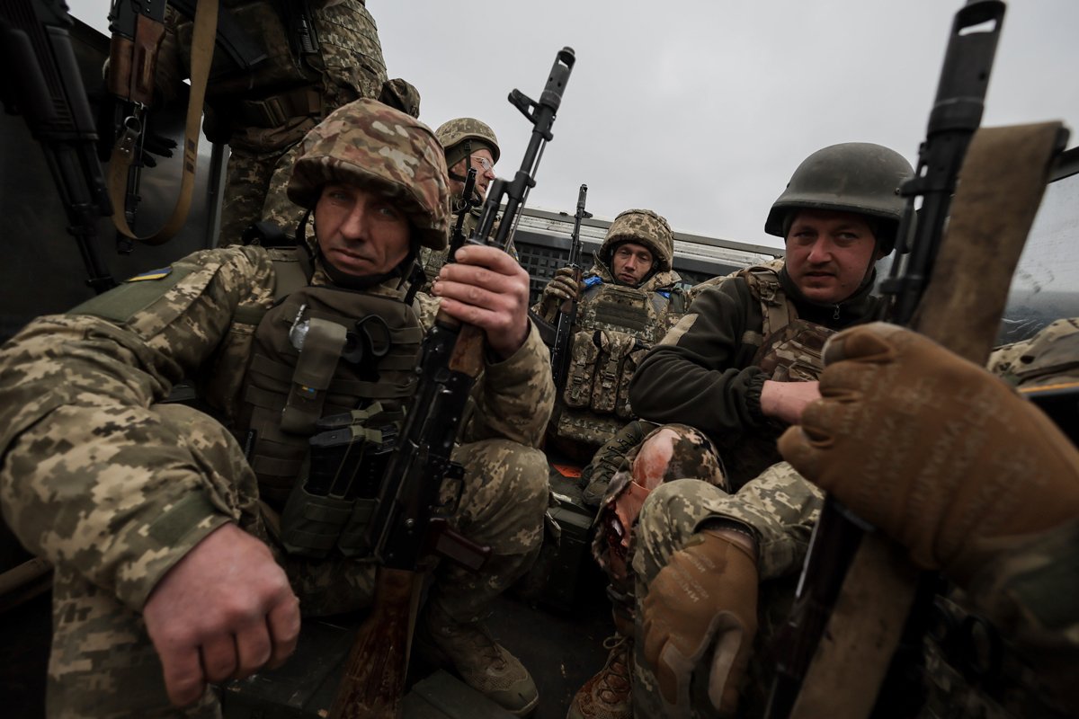 Украинские военнослужащие на полигоне на востоке Украины, 29 марта 2025 года. Фото: Oleg Petrasiuk / AP Photo / Scanpix / LETA