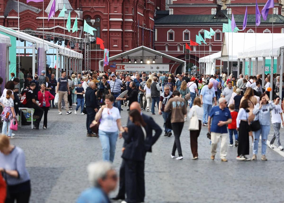 Фестиваль «Красная площадь 2023» в Москве. Фото: Книжный фестиваль «Красная площадь»